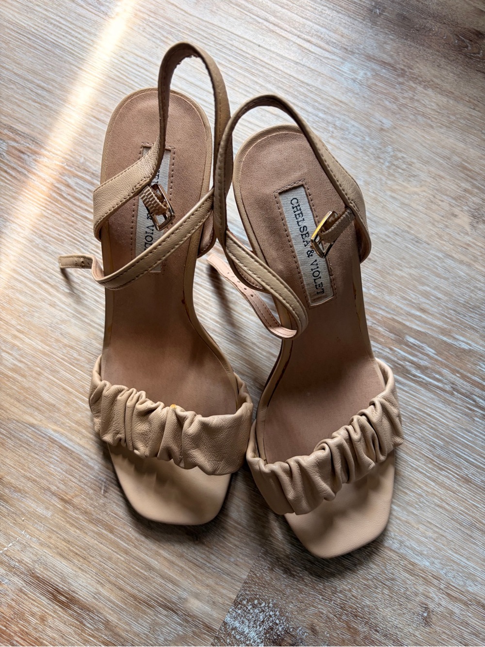 Tan heels 6.5